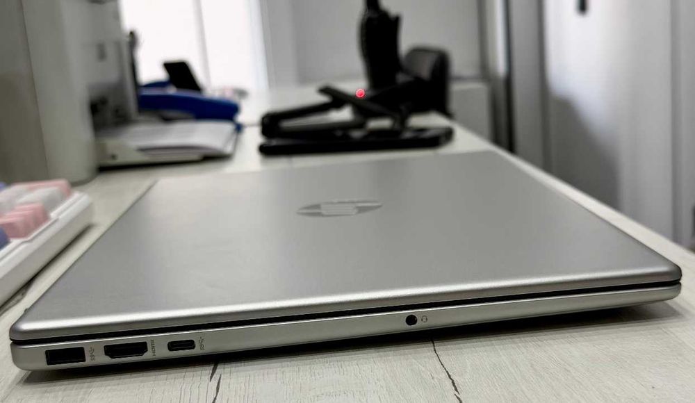 Ноутбук HP Laptop 15-Core i5 Noutbook xolati yangi