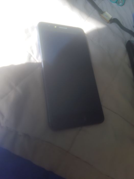 Telefon android  in conditi functional