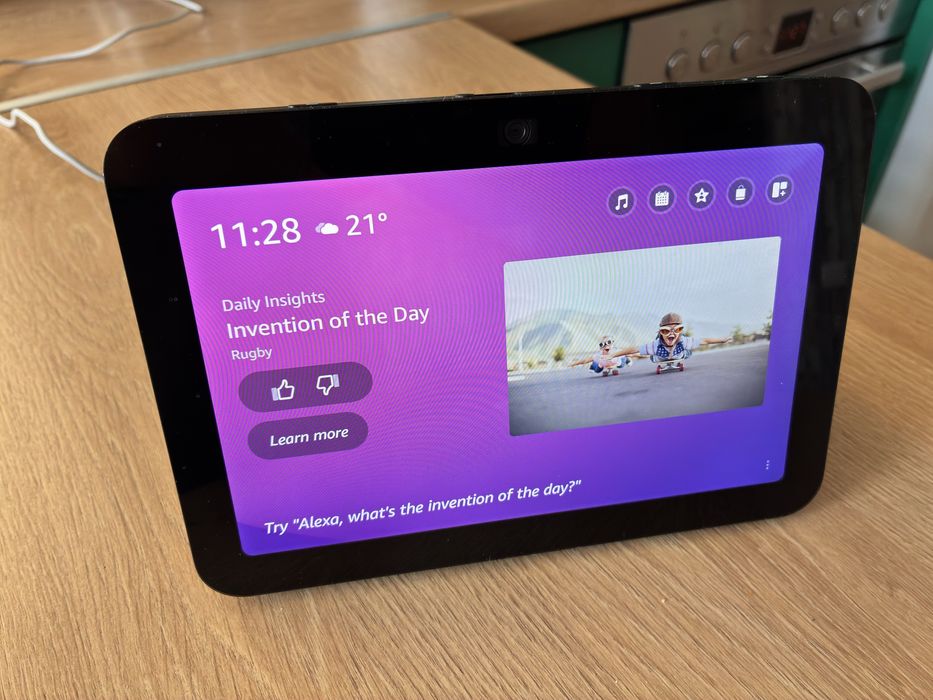 Смарт високоговорител Amazon Echo Show 8 2023 (3-то поколение)