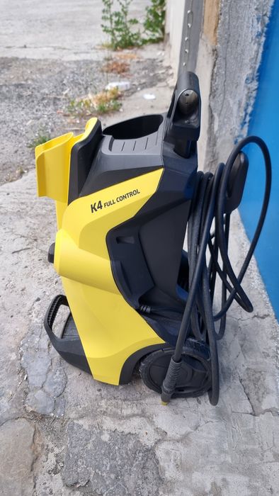 Водоструйка Керхер K4 FULL CONTROL -CAR