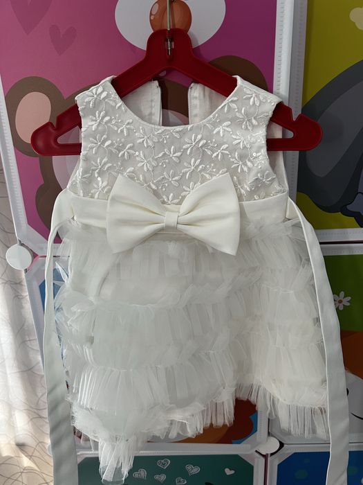 Детска бяла рокля за годинка