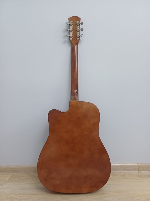 акустическая гитара