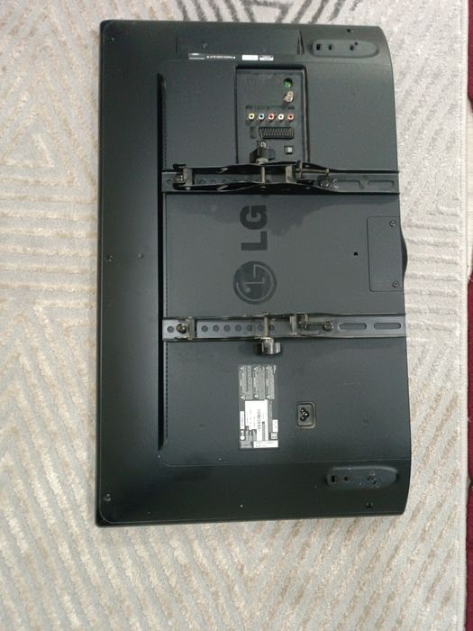 Продается телевизлр LG original первое серии