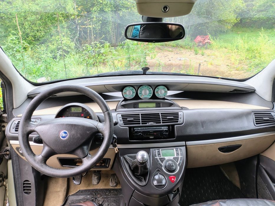 Fiat Ulysses 2.2- anul 2005