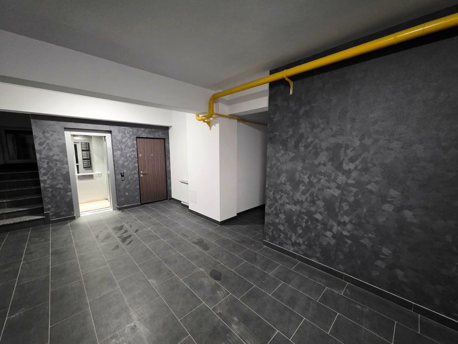 Vând apartament cu 2 camere