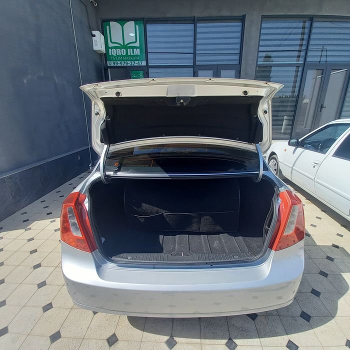 Jentra sotiladi 11800$