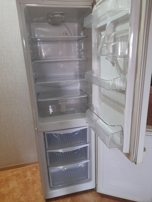 Холодильник Самсунг