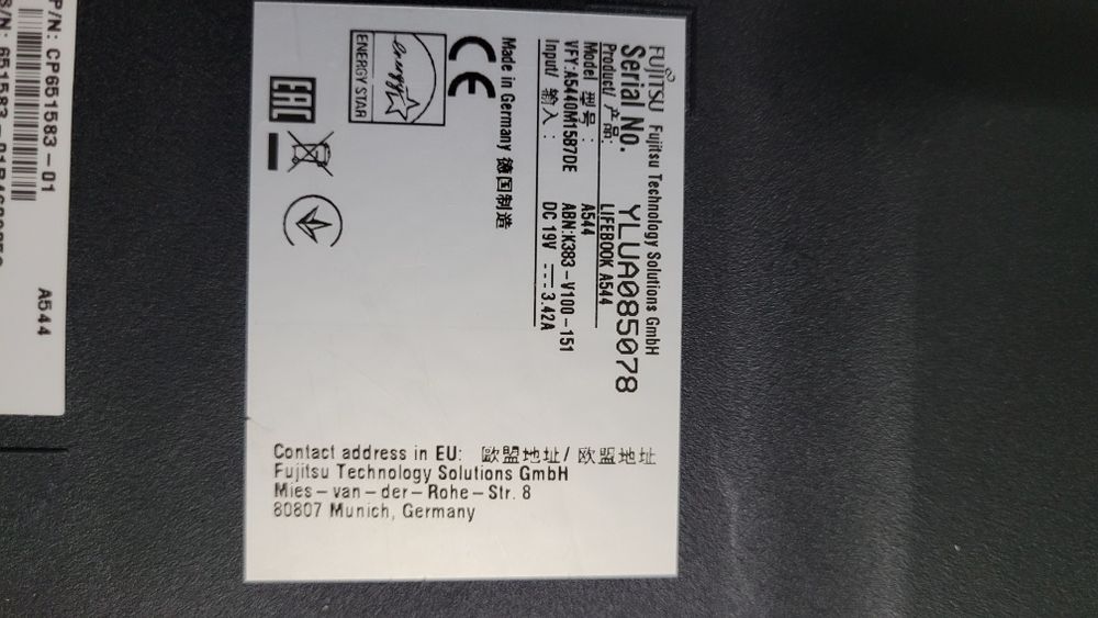 Laptop Fujitsu Lifebook A544 i5 4200M 2.5 GHz / 8 GB DDR3 / 500 GB HDD