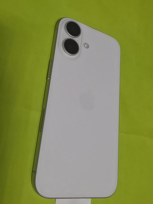 КАТО НОВ 512GB iPhone 16 Гаранция Yettel 2027г. White | Бял