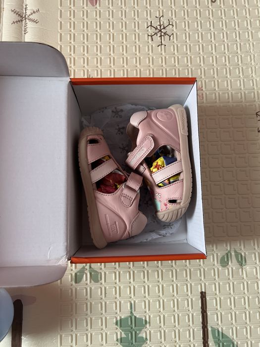 Salopete next si pantofi biomecanics