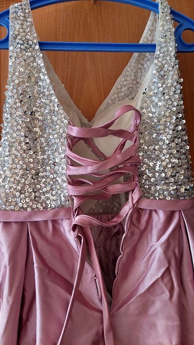 Нарядные пышные платья