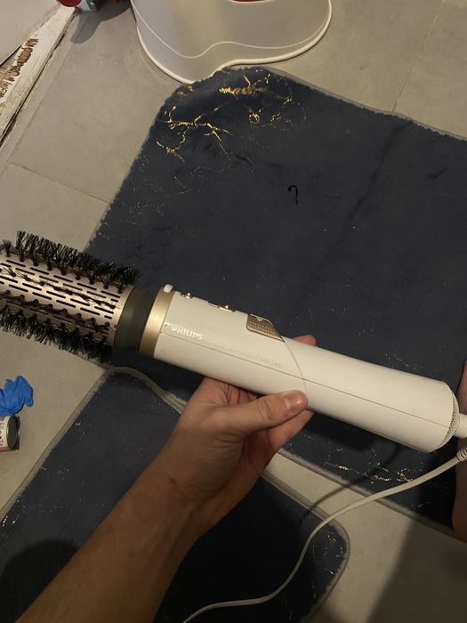 фен-щетка для укладки волос