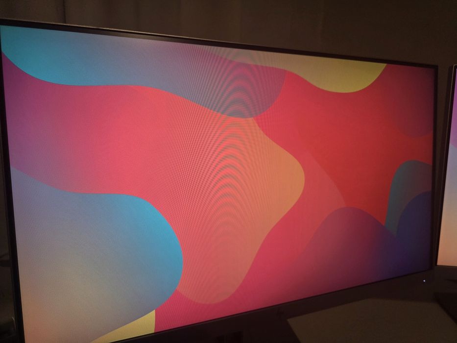 1 или 2 Мониторa HP E233 60Hz Като Нови