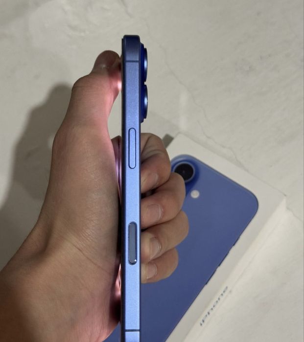 Продам айфон 16 128гб 90%