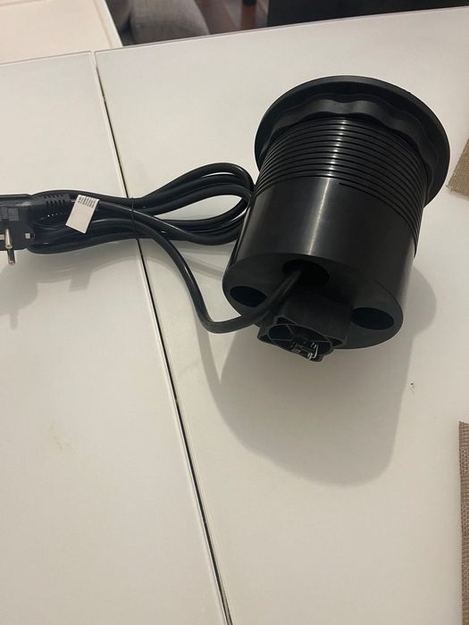 Вертикален разклонител за вграждане Electraline