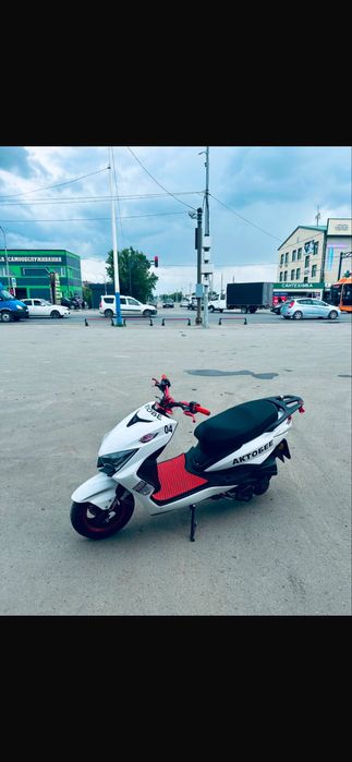 М8 про скутер Liya, отличное состояние