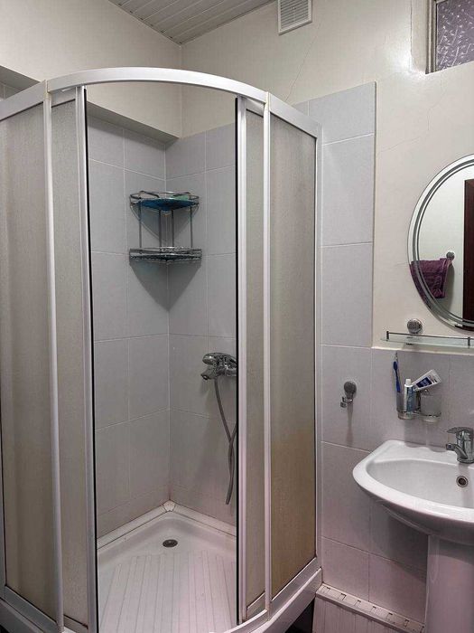 Продаётся 5и ком квартира ор-р Метро Космонавтов Ор: Голубые Купала