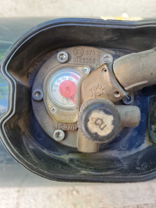 Газова бутилка с дреболиите