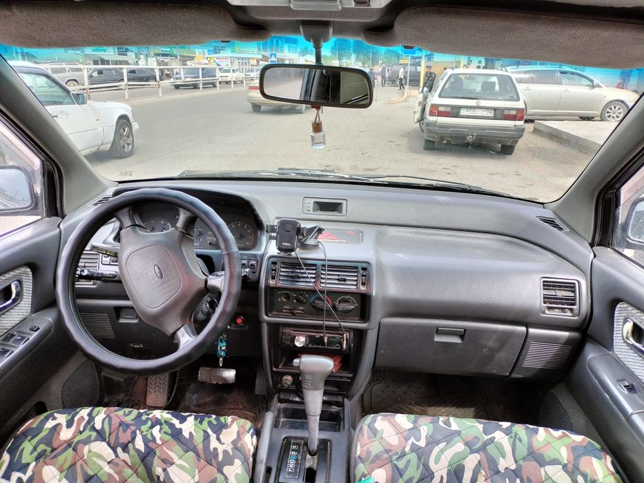 Продам митсубиси спейсвагон 1992г.