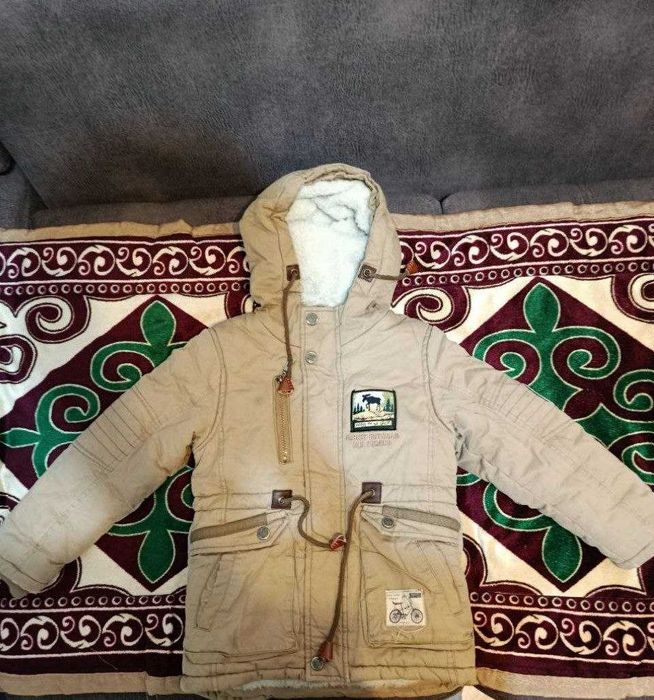 Продам куртки Б/У (Детские)