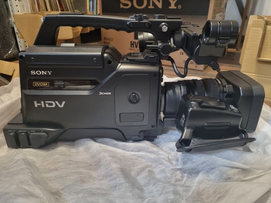 Видео камера sony HVR-S270E