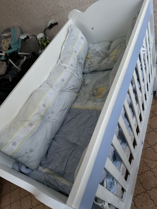 Детско люлеещо легло