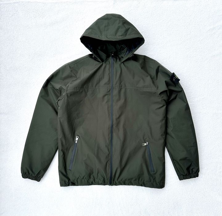Мъжко тънко яке Stone Island - размер L, КАТО НОВО