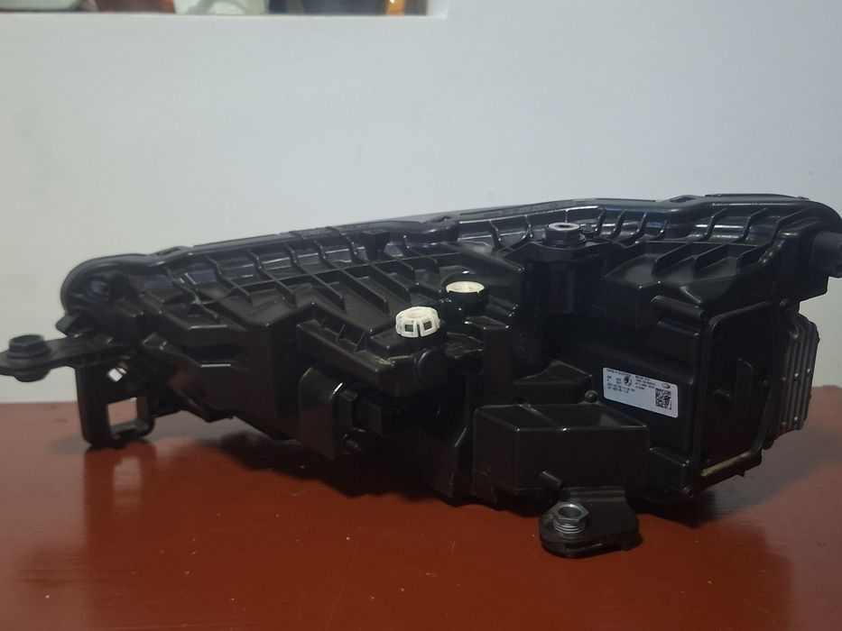 Far dreapta halogen / led skoda skala