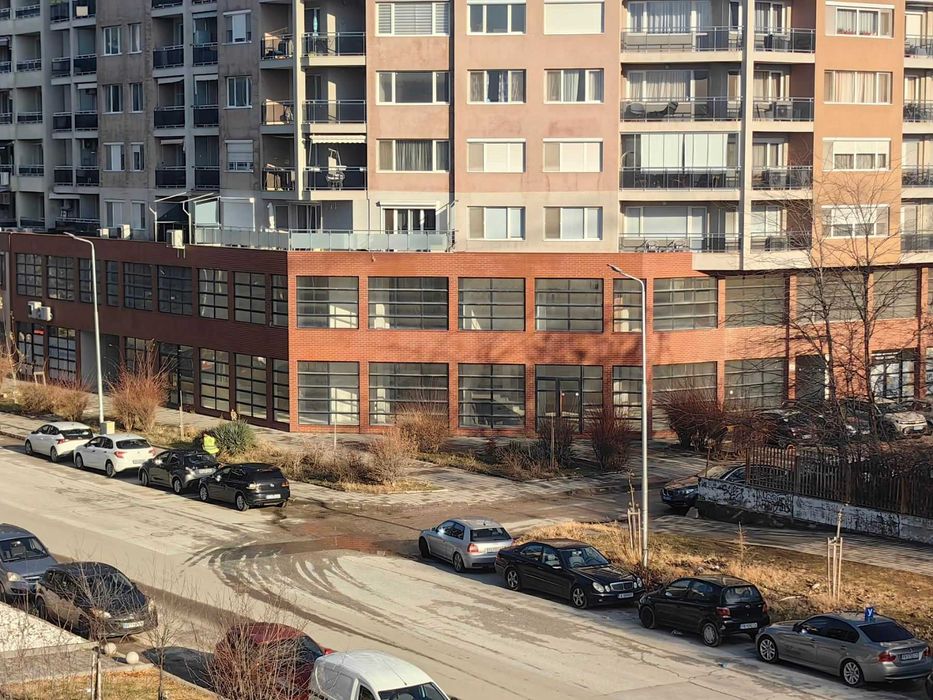 Ъглов бизнес имот магазин под наем на ул. Рая 6, Пловдив