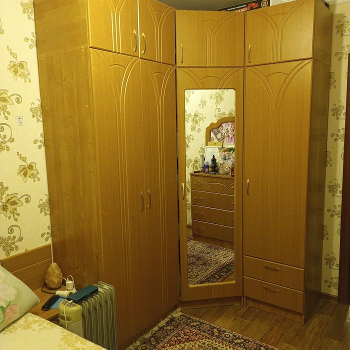 Спальный гарнитур