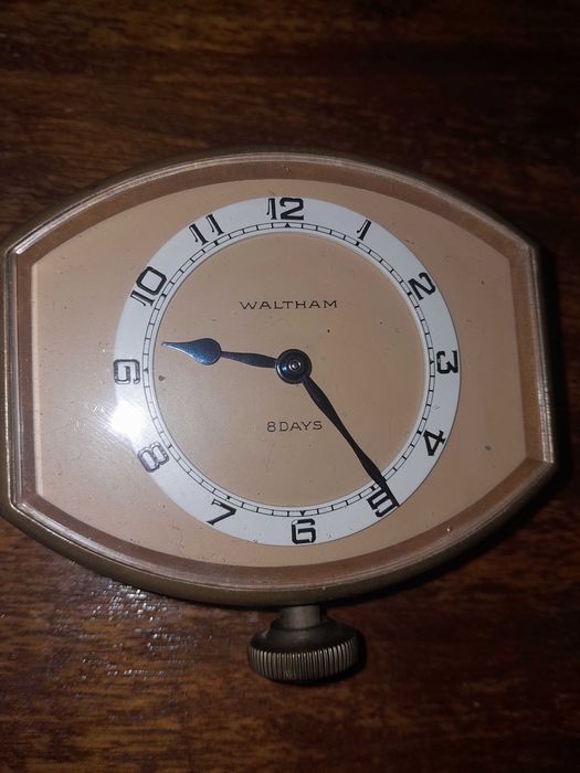 Антикварные часы WALTHAM 8 DAYS USA