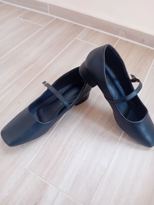 Нови скърпини от изкуствена кожа