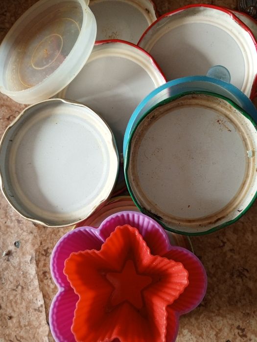 Отдам бесплатно посуду