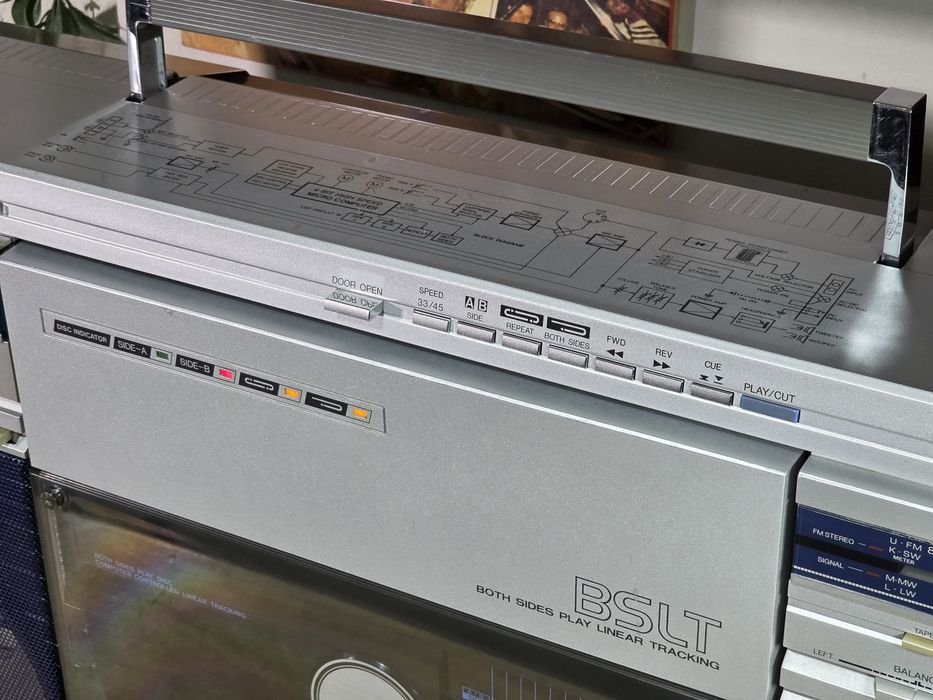 Boombox SHARP VZ-2500, Pick-up autoreverse both, casetofon, radio,hifi