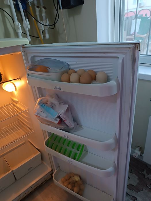 Холодильник сатилады матори хамме затти жакси ислеп тур