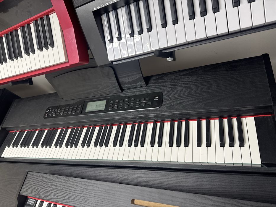 Pianino yangi yil AKSIYASI