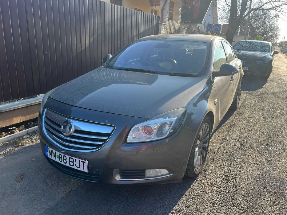 Dezmembrez Insignia 2.0 diesel manual 160 cai