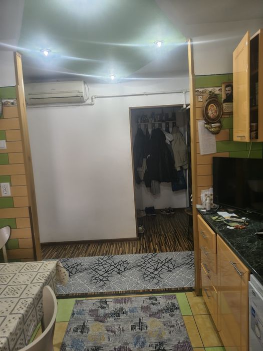 Vind apartament 2 camere confort 1