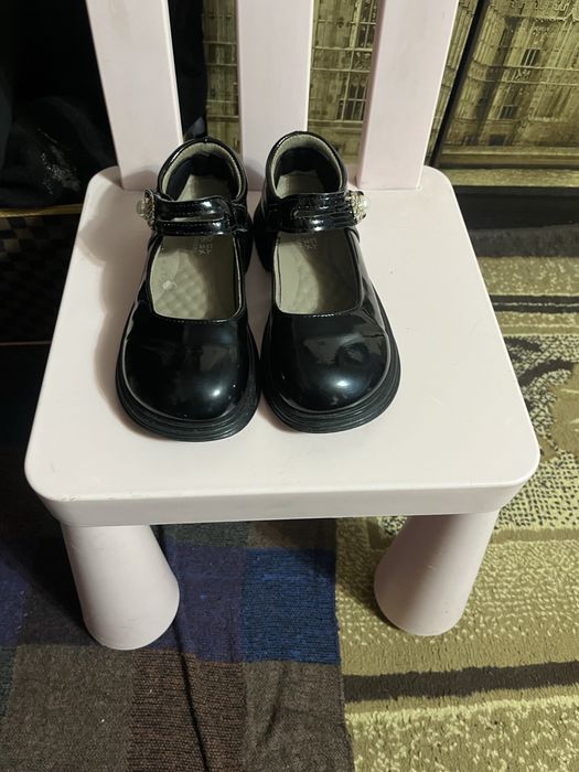 Обувь для девочки