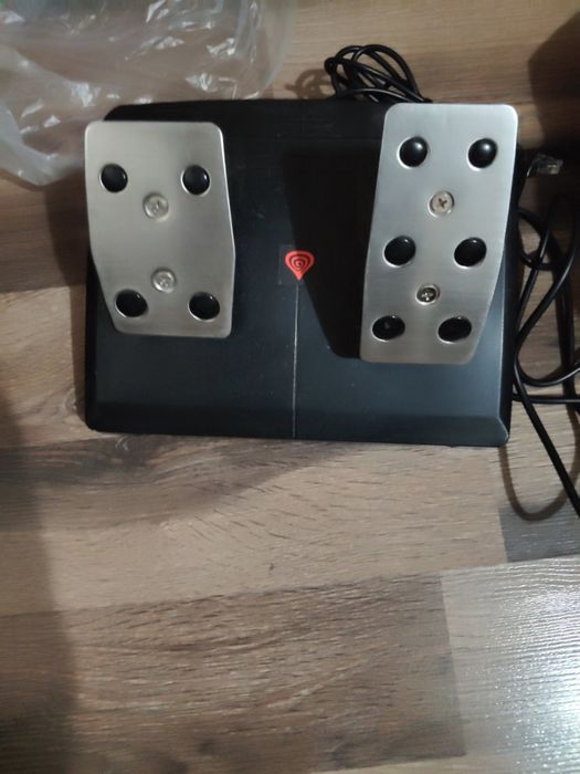 Play station 4 и волан