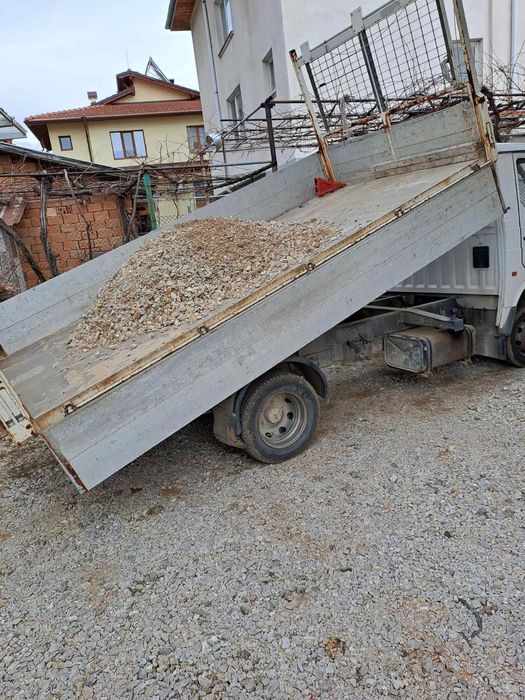 Самосвал Nissan Trade 3.0
