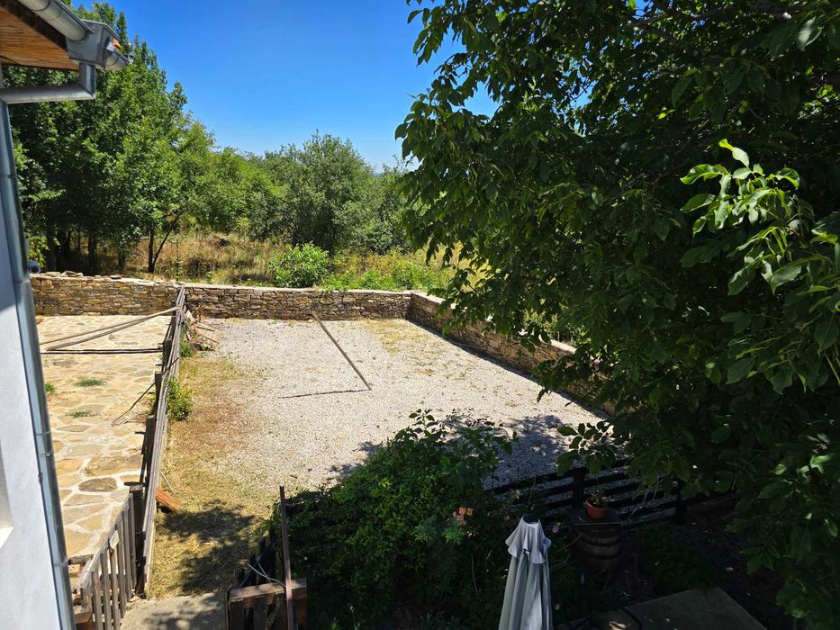 Реновирана къща  с гледка   в с. Гостилица / област Габрово