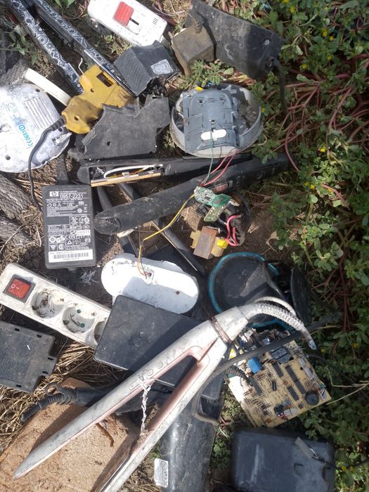 Електронна скрап.