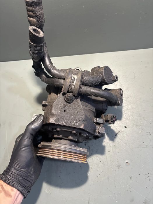 Compresor AC 8E0260805AB Audi A4 2006 2.0 TDI MT (140 hp)