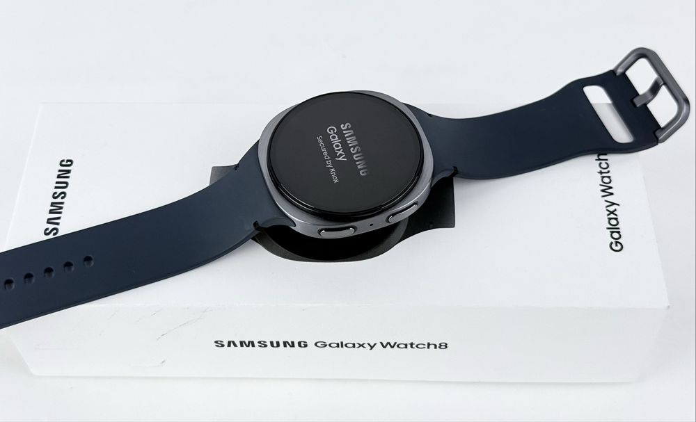КАТО НОВ! Samsung Galaxy Watch 8 LTE 44mm Graphite 2г. Гаранция!