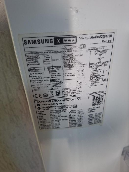 Frigider Samsung