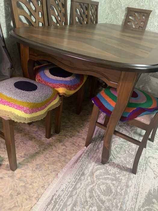 Продам стол гостевой