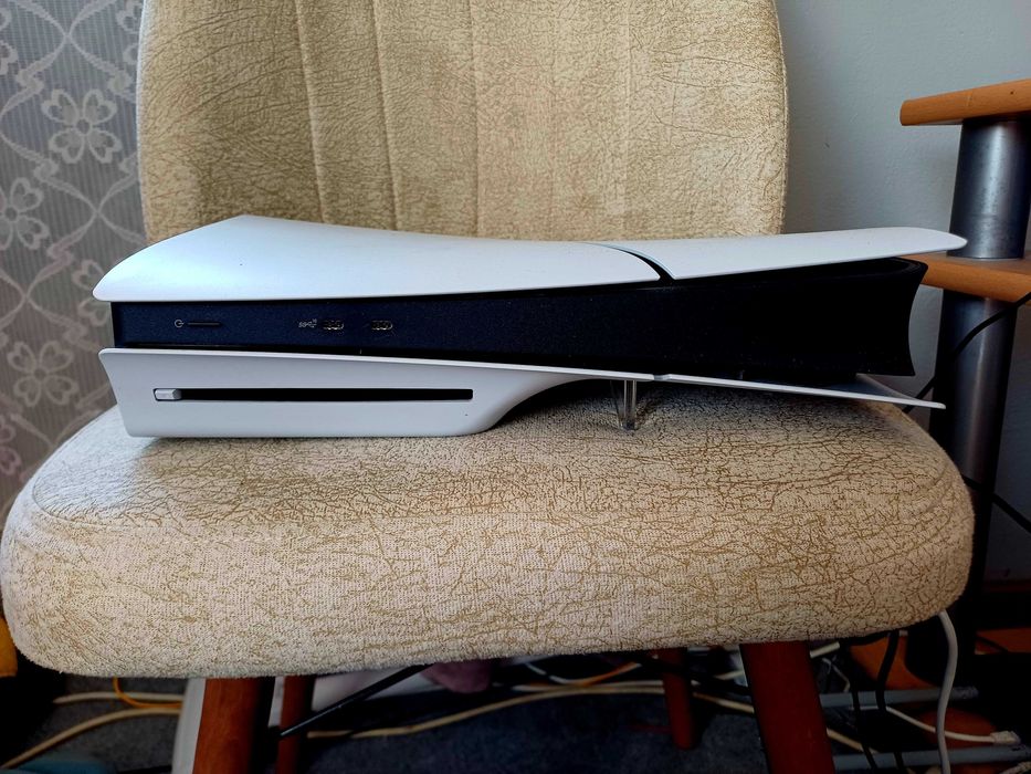 Ps5 slim 1TB white