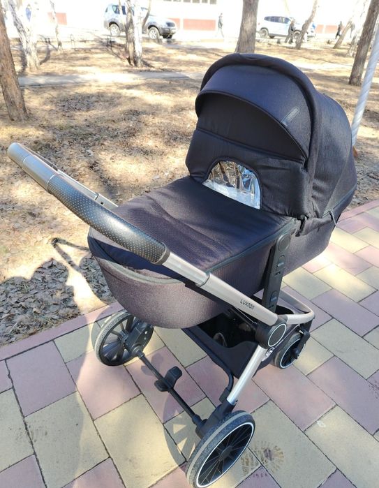 Продам детскую коляску