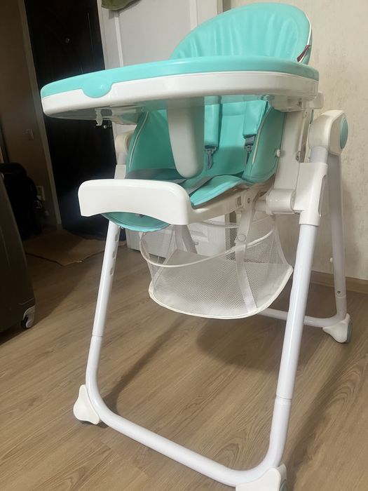 Продаётся детское кресло для питания в отличном состоянии!